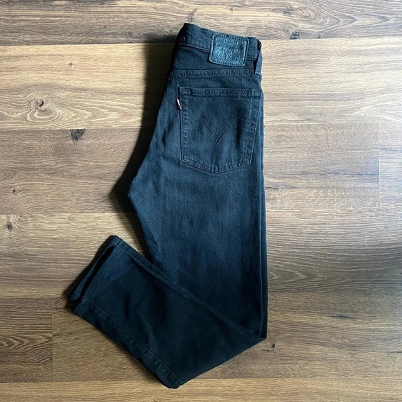 Levi's Premium Black Wedgie Ripped Denim Jeans - Picture 2 of 13